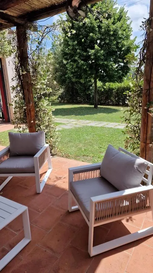 Vila Antica Limonaia Ristrutturata Vicino Al Centro Lucca Itálie
